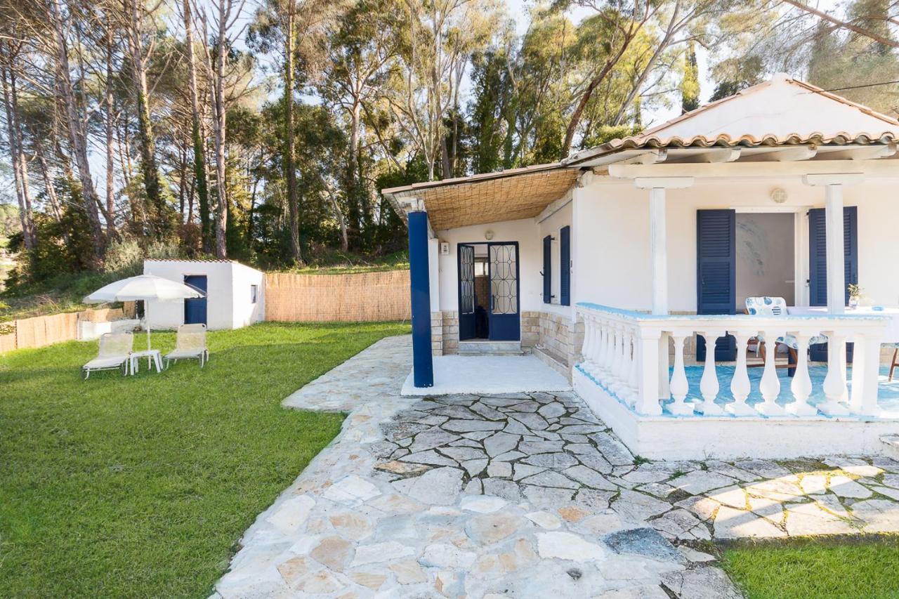 Blue House Apartment Dafnila Exterior photo